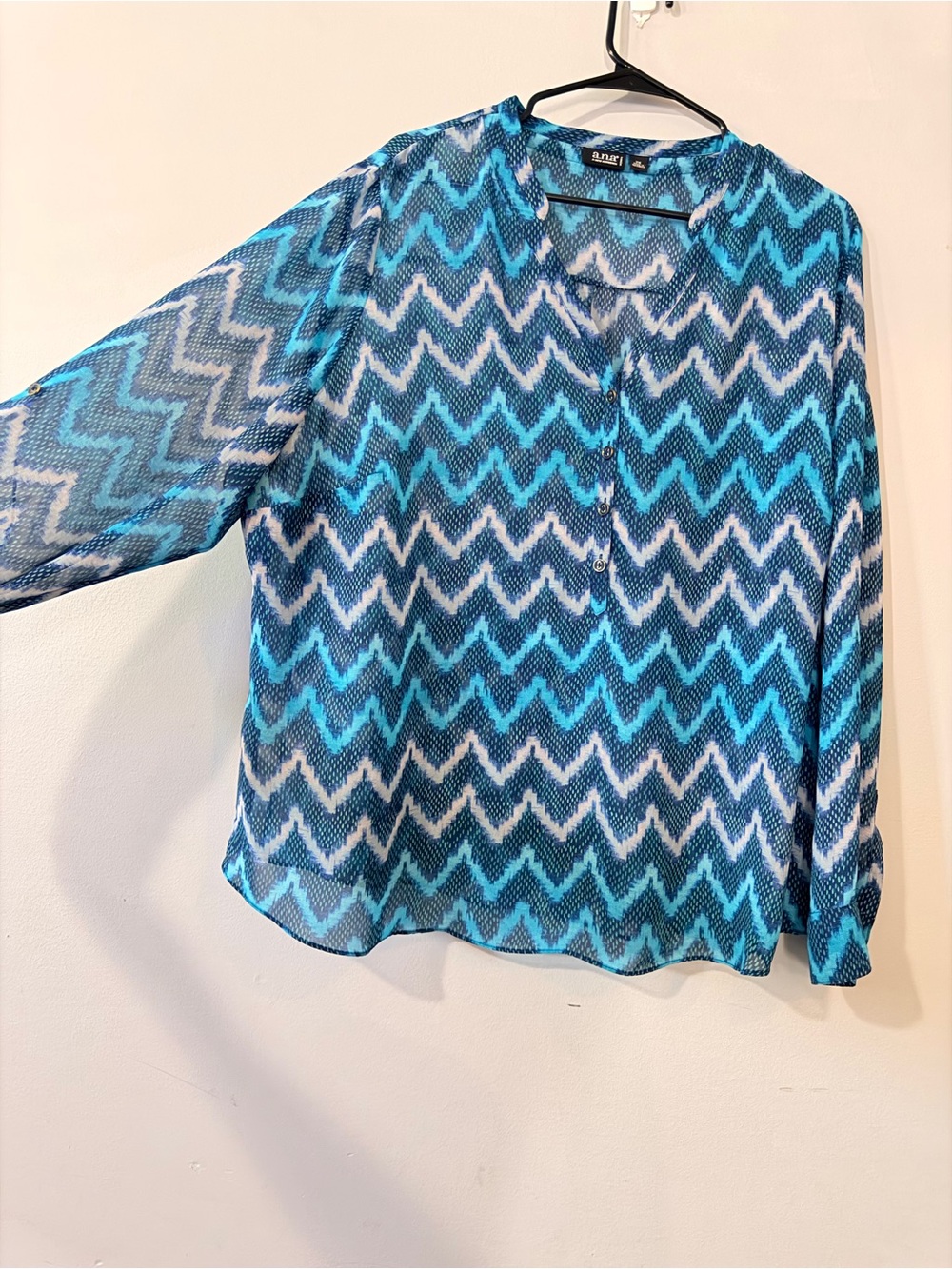 a.n.a Blue Chevron Print Long Sleeve Blouse - Picture 4 of 5